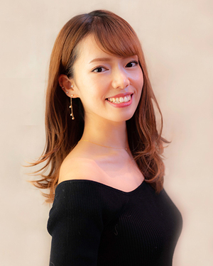 米山友理-thumb-400x500-48354.jpg