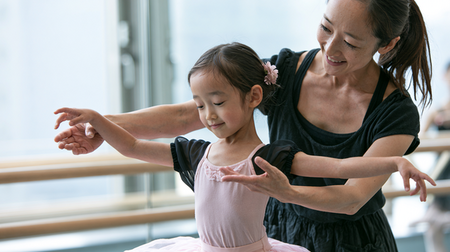 u2933761673_Japanese_young_ballet_student_learning_how_to_per_e10742b2-79f5-44f6-bf80-9e97033eaa7b_0.png