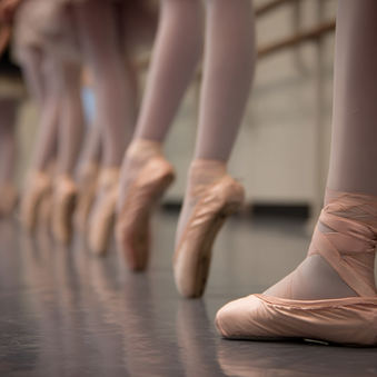 バレエの足裏の使い方とは？初心者でもわかる基本を解説｜バレエ教室NOA